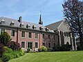 2005 : jardins, hôtellerie et église de l'abbaye Notre-Dame de Scourmont.