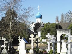 L'église Notre-Dame-de-la-Dormition et les sépultures russes.