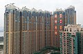 by Lee On Estate Lihua roof layer film in the Silver Lake building external wall of the south peak days (May 2009)