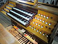 Console de l'orgue Merklin de la cathédrale de Moulins.