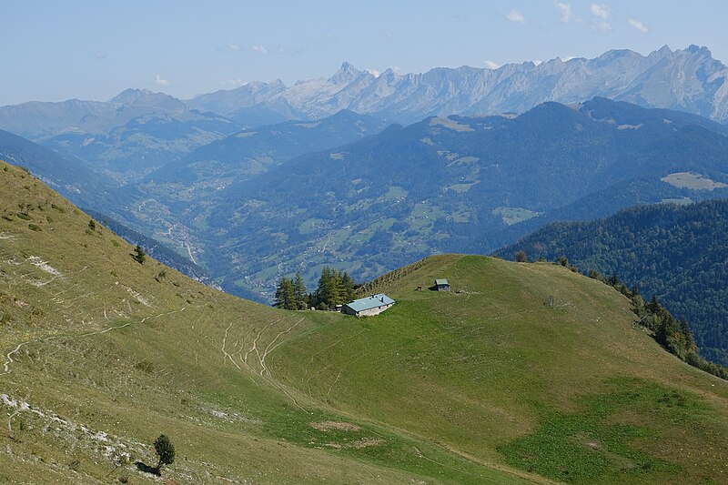 File:Chalet de Larrieux @ Bornes (50949579027).jpg