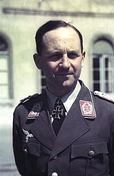 Överste i Luftwaffes generalstab 1941/1942.