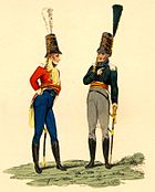 Romantisert framstilling av uniformene for Det Norske Livregiment til Fods og Skiællandske Jæger Corps (samme farger gjaldt for 1. Trondhjemske Infanteriregiment og Det Norske Jæger Corps) før 1810. Hattene er tegnet overdrevent høye.