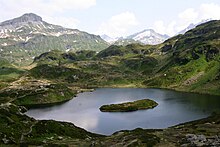 Le lac de Pormenaz