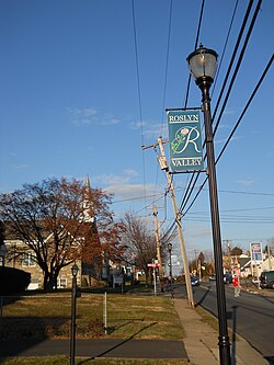 Bradfield Road in Roslyn, ژانویه ۲۰۱۳