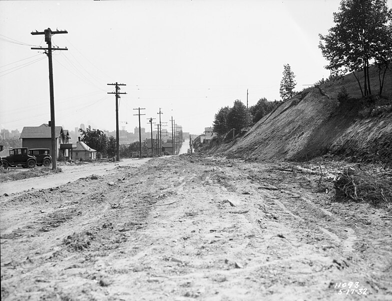 File:Seattle - mystery photo of Aurora Avenue, 1932.jpg