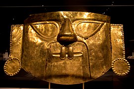 Máscara de oro en Perú, Museo Metropolitano.