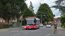 Roter Gelenkbus der Weser-Ems-Bus.