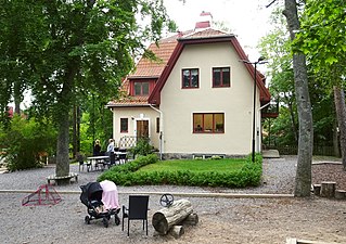 Villa i kvarteret Holmia, Lidingö.