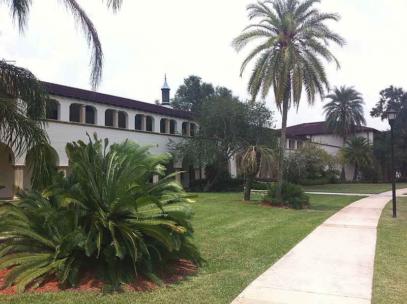 File:Saint Leo University main campus.JPG