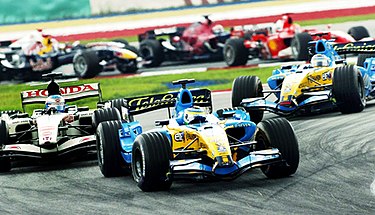 Giancarlo Fisichella leads the field at the 2006 Malaysian Grand Prix.