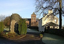 Balfron Church and War Memorial.jpg