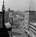 Al fondo la torre en U todavía sin la "U", 1966.