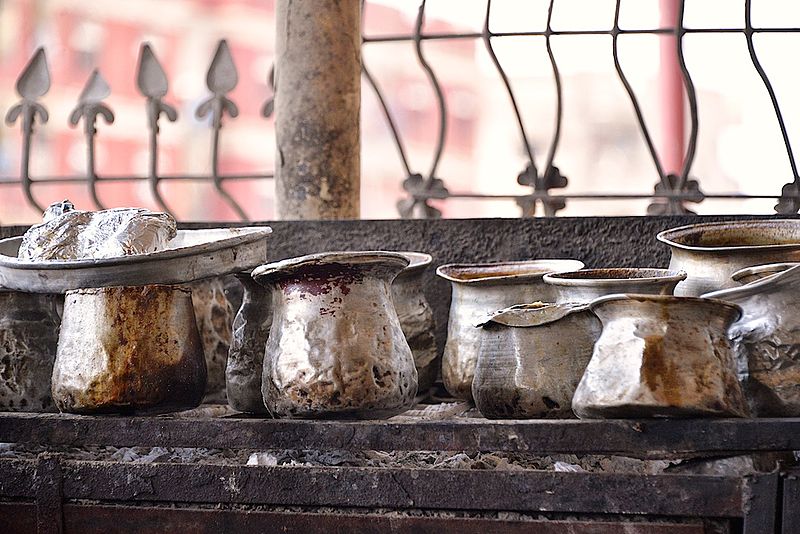 File:Cooking Pots on Charcoal, Yemen (14592500042).jpg