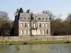 Château Prat, façade ouest, et l'Oise.