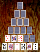 Pyramid card game.png