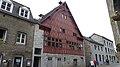 Le colombage de la Halle aux blés de Durbuy est formé de dix niveaux alignant le plus souvent des croix de Saint-André.