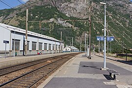 Vue de la gare en direction de Saint-Avre - La Chambre.