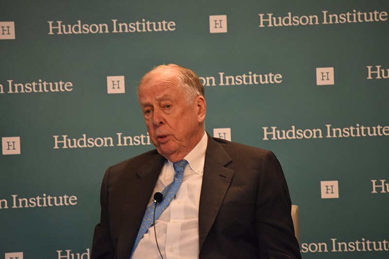 File:T. Boone Pickens discusses the impact of shale natural gas on the American economy at the Hudson Institute on 6 April 2016 - 23.jpg