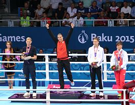 Nouchka Fontijn (midden) tijdens de medailleceremonie op de Europese Spelen 2015