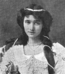 Description de l'image Nora Lancaster (1882–1968).png.