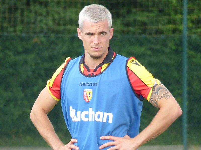 File:Entraînement du RC Lens - 15 juillet 2020 6.jpg