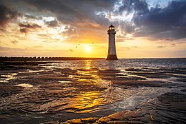 New Brighton Lighthouse Fotografaĵo: Mark Warren 1973