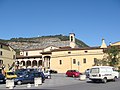 Il centro della cittadina con la Basilica e sullo sfondo il colle di Monsummano Alto