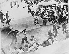 Group confronting police