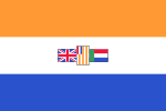 Vlag van Suid-Afrika met ’n helder skakering van “Solway”-blou soos dit in 1982 deur die Suid-Afrikaanse regering bepaal is.[40][41]