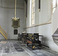 Interieur met Gildebaren