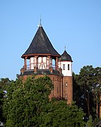 Wasserturm Koenigs Wusterhausen im Licht der Morgensonne.jpg