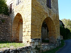 Le porche de la maison La Recette.