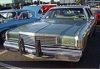 Dodge Royal Monaco 4-πορτο σεντάν του 1977