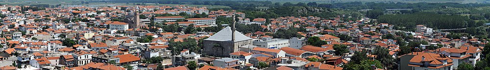 Panoramaudsigt over byen fra fæstningsmurene (taget i 2012)