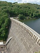 Barrage de Sarrans sur la Truyère en 2007.