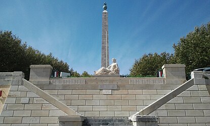 Le monument aux morts de Port-Vendres.