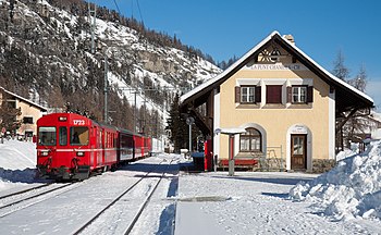 Kereta api Bever–Scuol-Tarasp