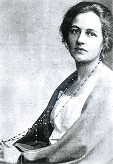 Agnes Miegel 1902.jpg