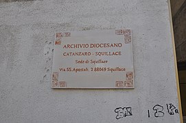 Archivio diocesano Catanzaro-Squillace sede di squillace targa.jpg