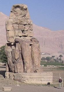 Egypt.ColossiMemnon.01.jpg