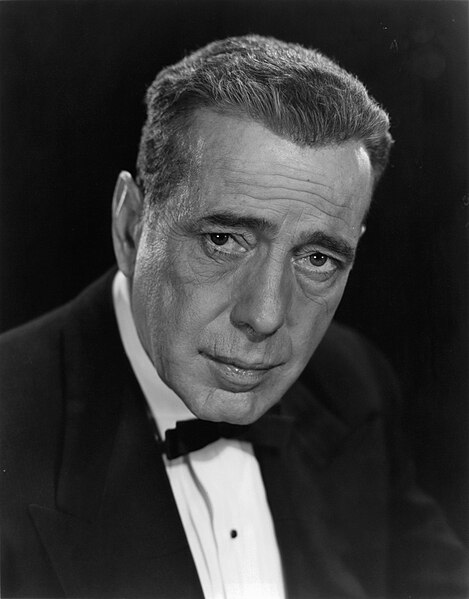 File:Humphrey Bogart publicity.jpg