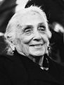 Isidora Dolores Ibárruri Gómez (1895-1989), La Passionaria, leder av det spanske kommunistpartiet.