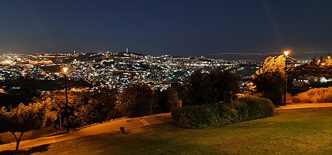 ירושלים בערב, מטיילת ארמון הנציב