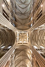 Lantern vault, Laon Cathedral (1150s–1230)