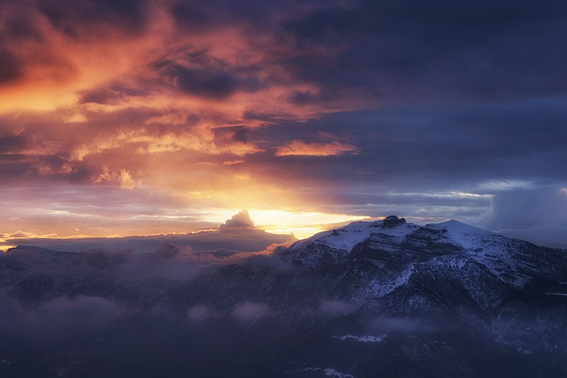 File:Tramonto sulle tre cime del Bondone.jpg