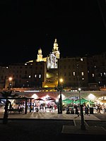 Basilique Saint-Michel, maison de la vielle ville et promenade des Sablettes.