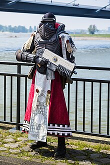 Cosplay de soldat de l'Inquisition