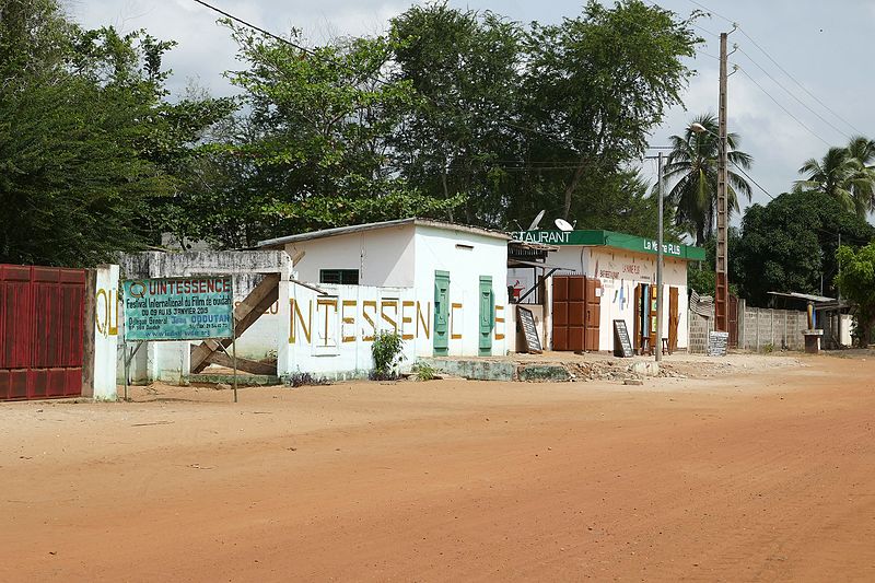 File:Ouidah-Festival Quintessence (2).jpg