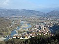 River bed of Magra in Aulla, a view upstream to Barbarasco and Lusuolo castle. Photo.